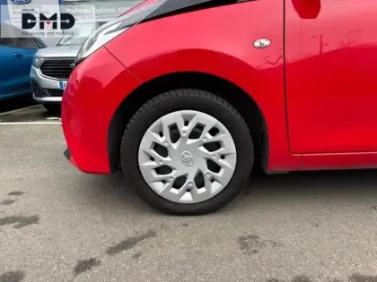 Photo 12 Toyota Aygo  1.0 VVT-i 72ch x-play 5P MY19