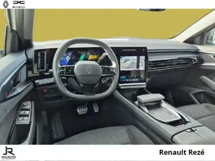 Photo 4 Renault Austral  1.2 E-Tech full hybrid 200ch Iconic esprit Alpine- 24
