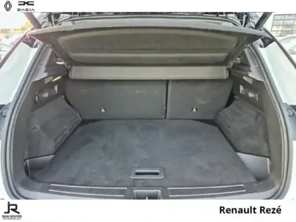 Photo 6 Renault Austral  1.2 E-Tech full hybrid 200ch Iconic esprit Alpine- 24
