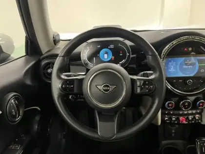 Photo 8 Mini Mini  Cooper 136ch Edition Premium Plus BVA7