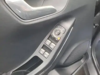 Photo 10 Ford Puma  1.0 Flexifuel 125 ch S&S mHEV ST-Line X