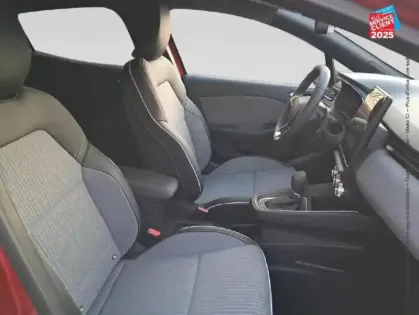 Photo 4 Renault Clio  1.6 E-Tech 145ch full hybrid Techno - 25