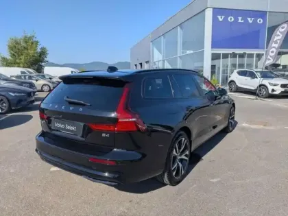 Photo 19 Volvo V60  B4 197ch Ultra Style Dark DCT 7