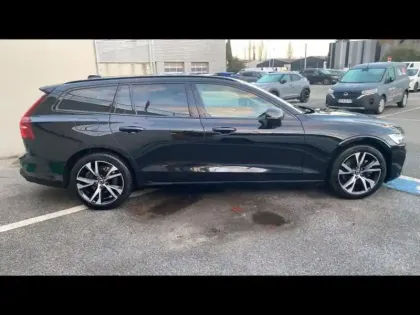 Photo 8 Volvo V60 Gén. II Ph1 NG2 Ultra Style Dark 5