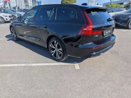 Photo 17 Volvo V60  B4 197ch Ultra Style Dark DCT 7