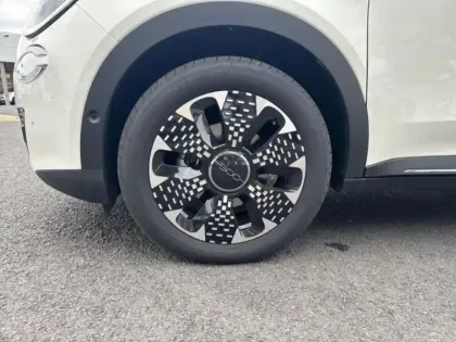 Photo 13 Fiat 600  e 156ch 54kWh La Prima