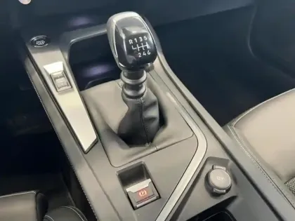 Photo 13 Peugeot 308  1.2 PureTech 130ch S&S Allure