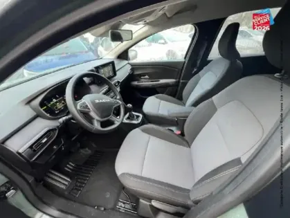 Photo 14 Dacia Jogger  1.6 hybrid 140ch Extreme 7 places -24