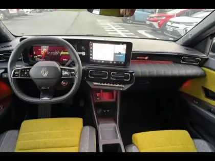 Photo 8 Renault 5  E-Tech Electrique 10ch Iconic Cinq autonomie confort