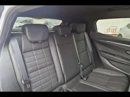 Photo 10 Renault Megane  E-Tech Electric EV60 220ch Iconic super charge -C