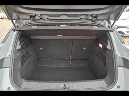 Photo 11 Renault Megane  E-Tech Electric EV60 220ch Iconic super charge -C