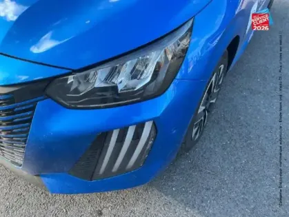 Photo 12 Peugeot 208  1.2 Hybrid 110ch Allure e-DCS6