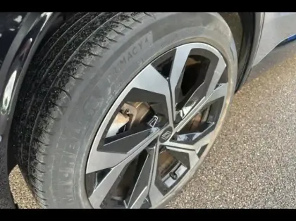 Photo 12 Renault Espace  1.2 E-Tech full hybrid 200ch esprit Alpine 7 places - 24