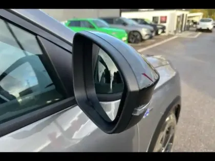 Photo 13 Renault Espace  1.2 E-Tech full hybrid 200ch esprit Alpine 7 places - 24