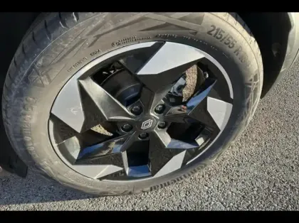 Photo 12 Renault Captur  1.6 E-Tech full hybrid 145ch Techno