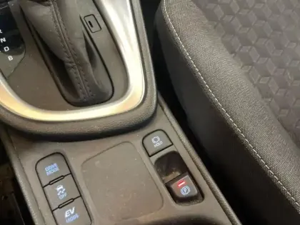 Photo 11 Toyota Yaris  116h Dynamic 5p MY22