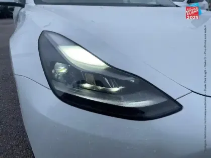 Photo 12 Tesla Model 3  STANDARD RWD PLUS MY21