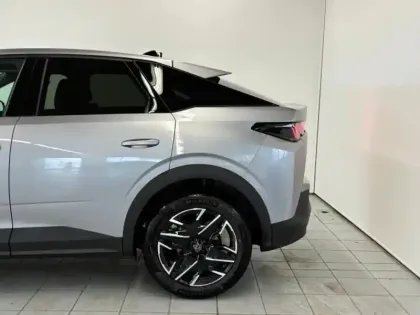 Photo 4 Peugeot 3008  1.2 Hybrid 145ch Allure e-DCS6