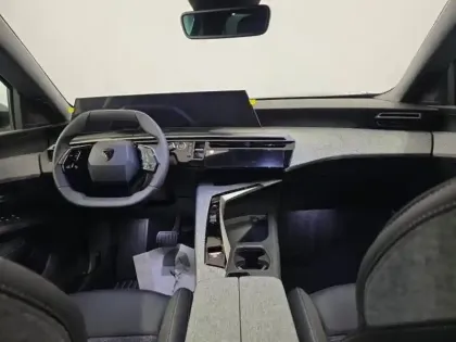 Photo 11 Peugeot 3008  1.2 Hybrid 145ch Allure e-DCS6