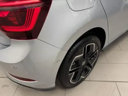 Photo 9 Volkswagen Polo  1.0 TSI 116ch R-Line Edition DSG7