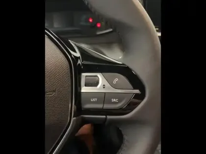 Photo 7 Peugeot 2008  e- 136ch Active