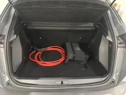 Photo 23 Peugeot 2008  e- 136ch Active