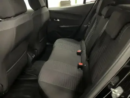 Photo 12 Peugeot 2008  e- 136ch Active