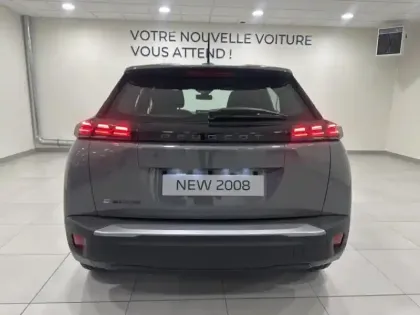 Photo 20 Peugeot 2008  e- 136ch Active