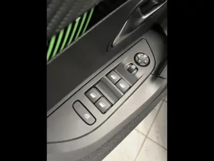 Photo 4 Peugeot 2008  e- 136ch Active