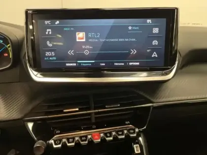 Photo 5 Peugeot 2008  e- 136ch Active