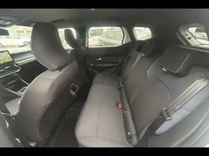 Photo 10 Dacia Duster  1.6 hybrid 140ch Journey