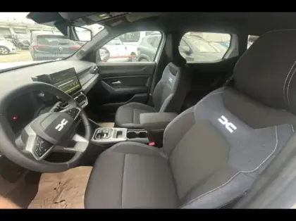 Photo 9 Dacia Duster  1.6 hybrid 140ch Journey