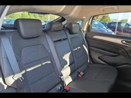 Photo 10 Renault Arkana  1.3 TCe 140ch FAP Intens EDC -21B