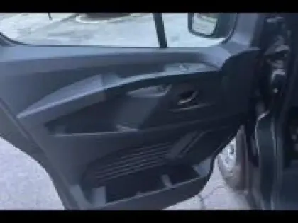 Photo 13 Renault Trafic  Combi L2 2.0 Blue dCi 150ch S&S Zen 8 places