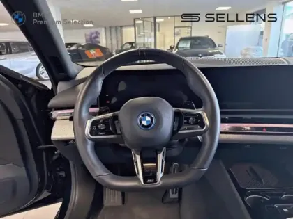 Photo 35 BMW Serie 5 Gén. VII (G61) Ph1 M Sport 5