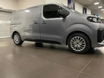 Photo 3 Peugeot Expert  Fg M 2.0 BlueHDi 145ch Pack Premium Connect