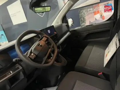 Photo 14 Peugeot Expert  Fg M 2.0 BlueHDi 145ch Pack Premium Connect