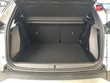 Photo 13 Peugeot 2008  1.2 Hybrid 110ch Style e-DCS6