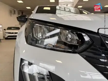 Photo 12 Peugeot 2008  1.2 Hybrid 110ch Style e-DCS6