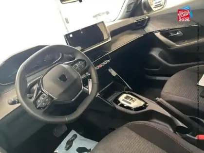 Photo 14 Peugeot 2008  1.2 Hybrid 110ch Style e-DCS6