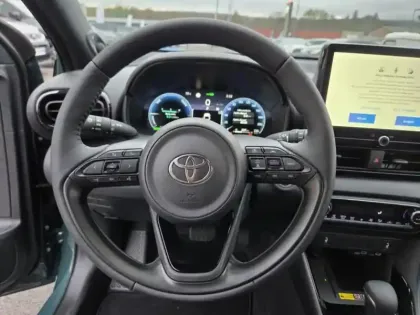 Photo 11 Toyota Yaris  130h Collection 5p MY25