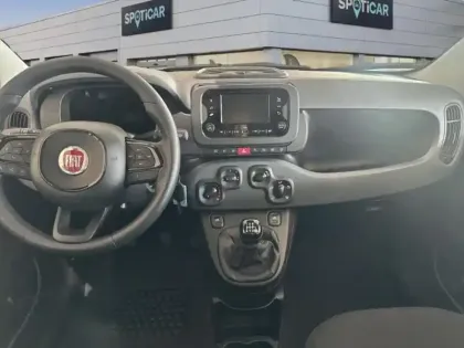 Photo 7 Fiat Panda  Pandina 1.0 65ch BSG S&S Icône