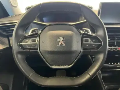 Photo 12 Peugeot 2008  1.2 PureTech 130ch S&S Allure Pack EAT8