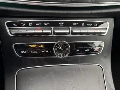 Photo 14 Mercedes Classe E Gén. V (S213) Ph1 NG Avantgarde Line 5