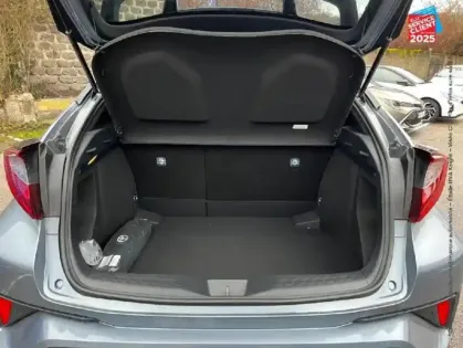 Photo 13 Toyota C-HR  122h Edition 2WD E-CVT MY22