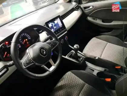 Photo 14 Renault Clio  1.5 Blue dCi 100ch Evolution