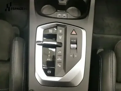 Photo 8 BMW Serie 1 Série 1 120A 170ch M Sport DKG7