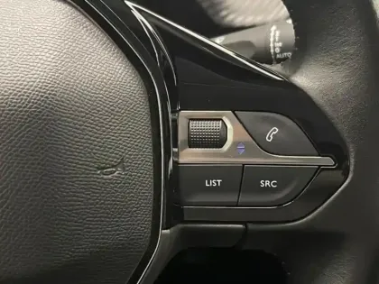 Photo 9 Peugeot 208  Affaire 1.5 BlueHDi 100 Premium Pack