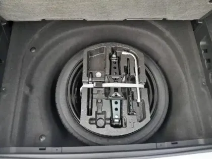 Photo 7 Volkswagen Passat  SW 1.5 eTSI 150ch Life Plus DSG7