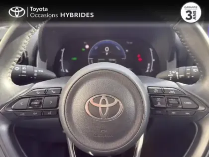 Photo 12 Toyota Yaris  116h Design 5p MC24